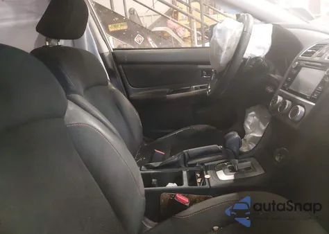 2016 Subaru Crosstrek 2.0I Premium z USA, uszkodzony, nr VIN JF2GPABC8G8317447